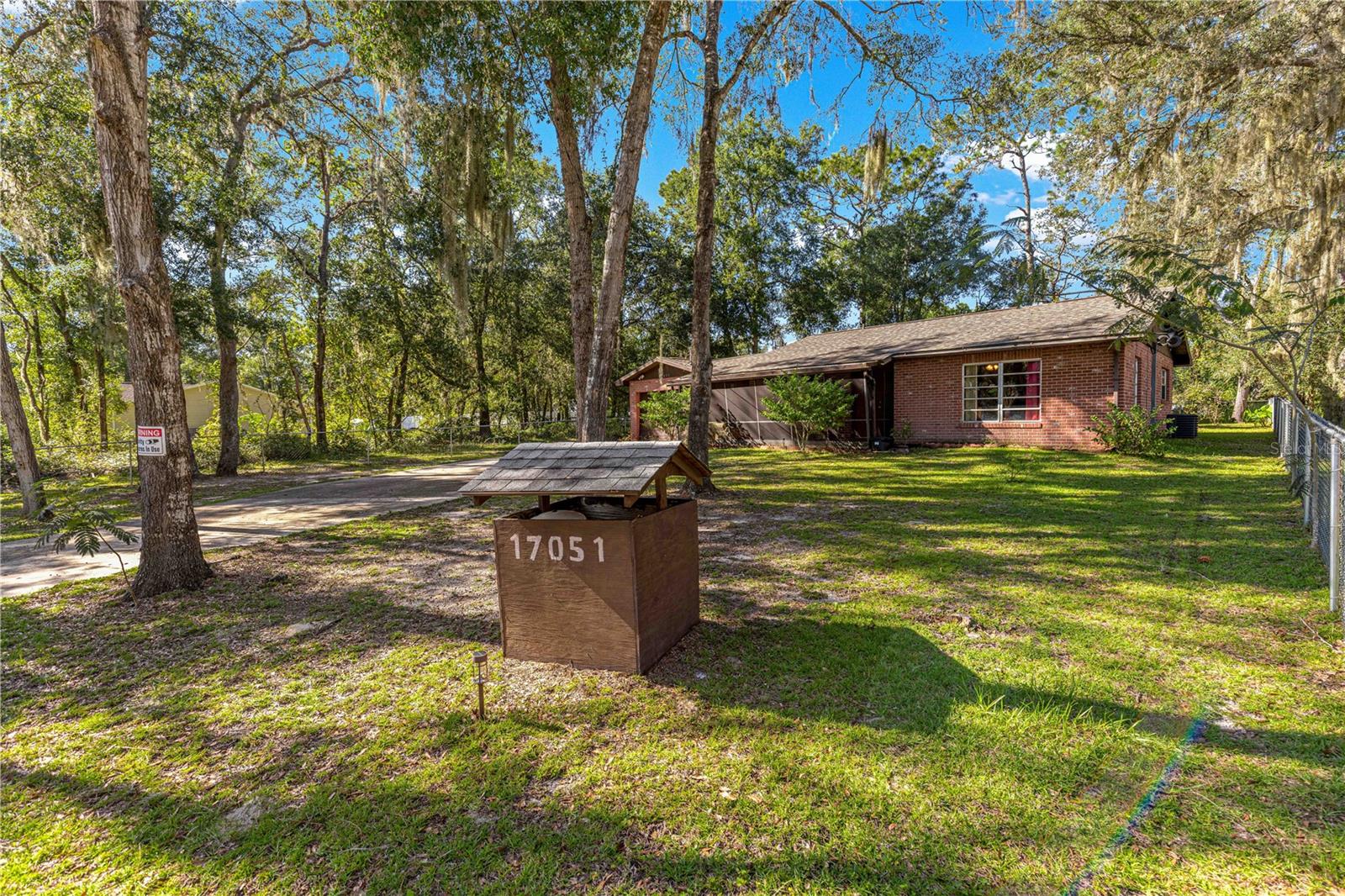 WOODS & LAKES SUB - Residential