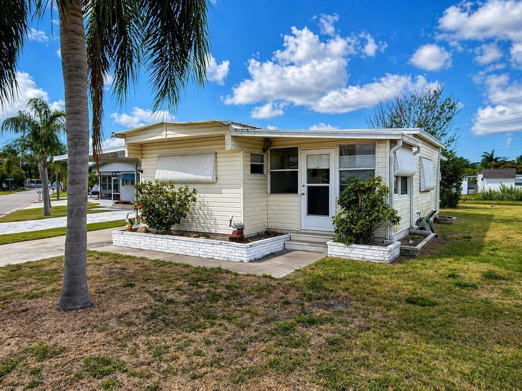 Photo of 1647 Midlothian Street, Sarasota, FL 34234 (MLS # A4691726)