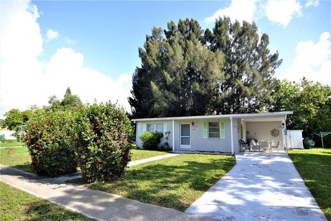 A home in PORT CHARLOTTE