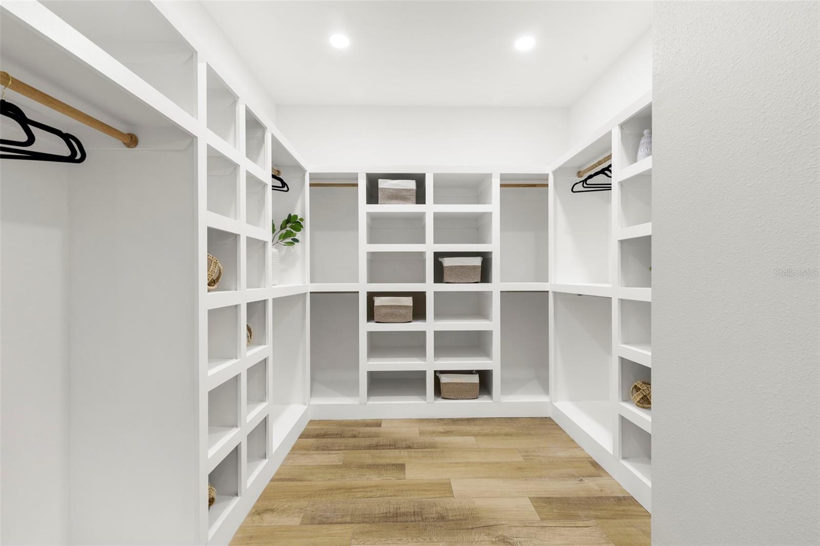 TYRONE - Residential