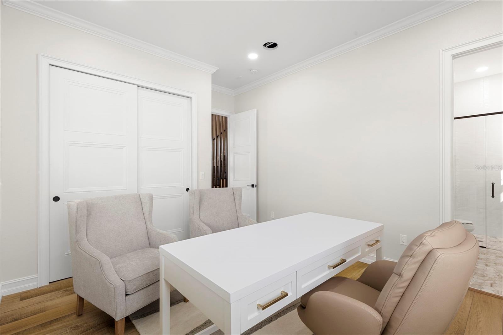 TYRONE - Residential