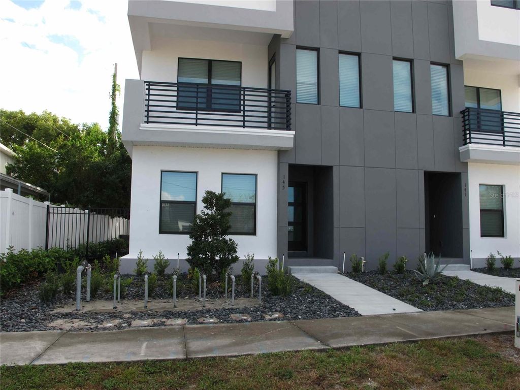 Photo of 145 W Grant Street, Orlando, FL 32806 (MLS # O6381524)