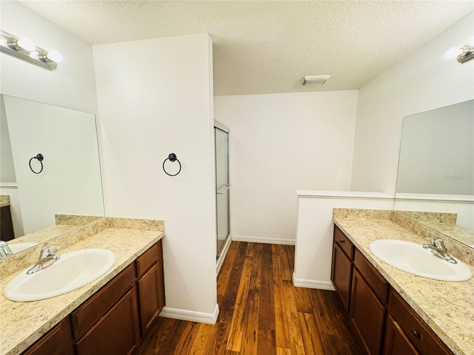 HIGHLAND MDWS PH 2B - Residential Lease