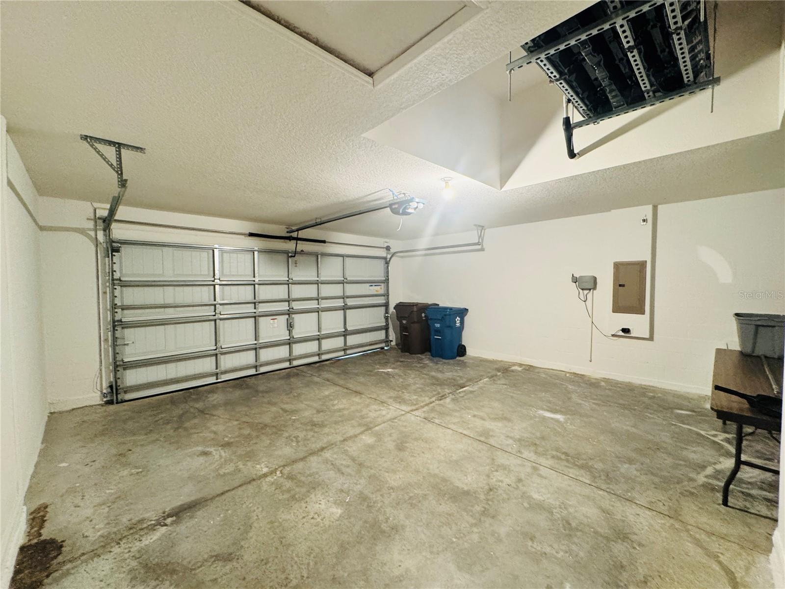 HIGHLAND MDWS PH 2B - Residential Lease