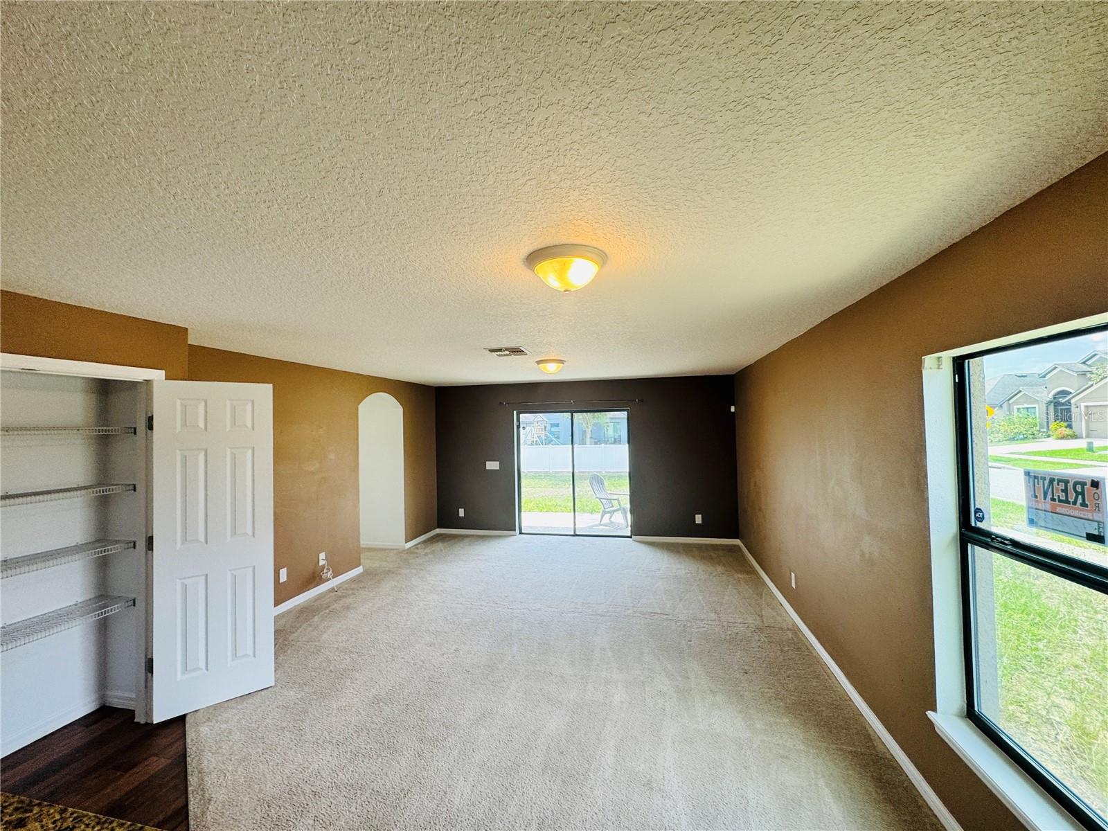 HIGHLAND MDWS PH 2B - Residential Lease