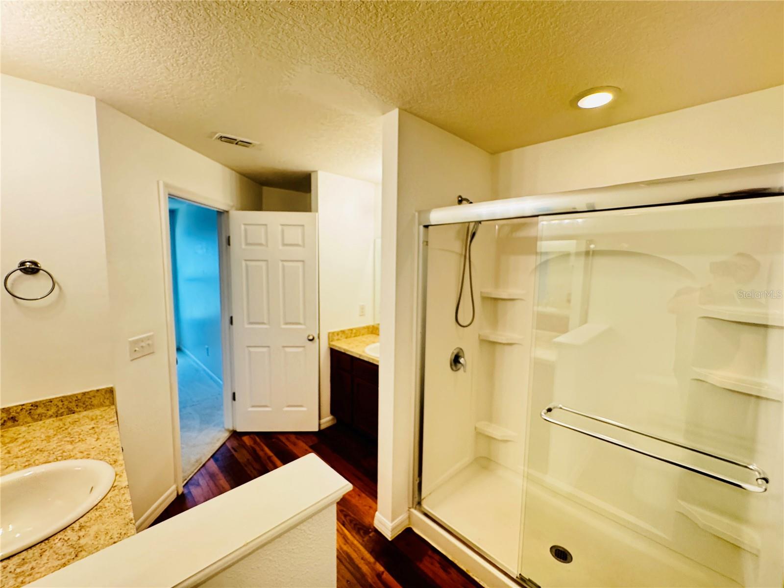 HIGHLAND MDWS PH 2B - Residential Lease