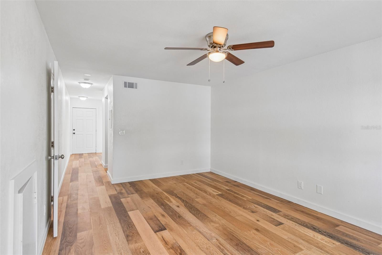 WATERSIDE CONDO III - Residential