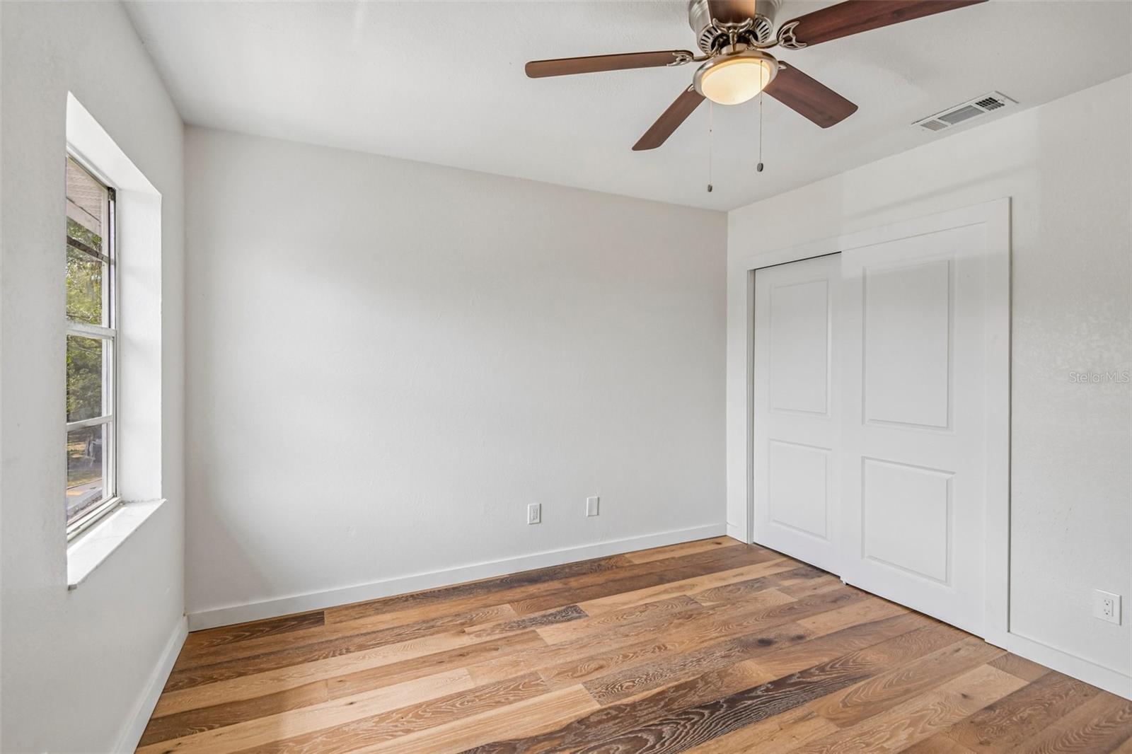 WATERSIDE CONDO III - Residential