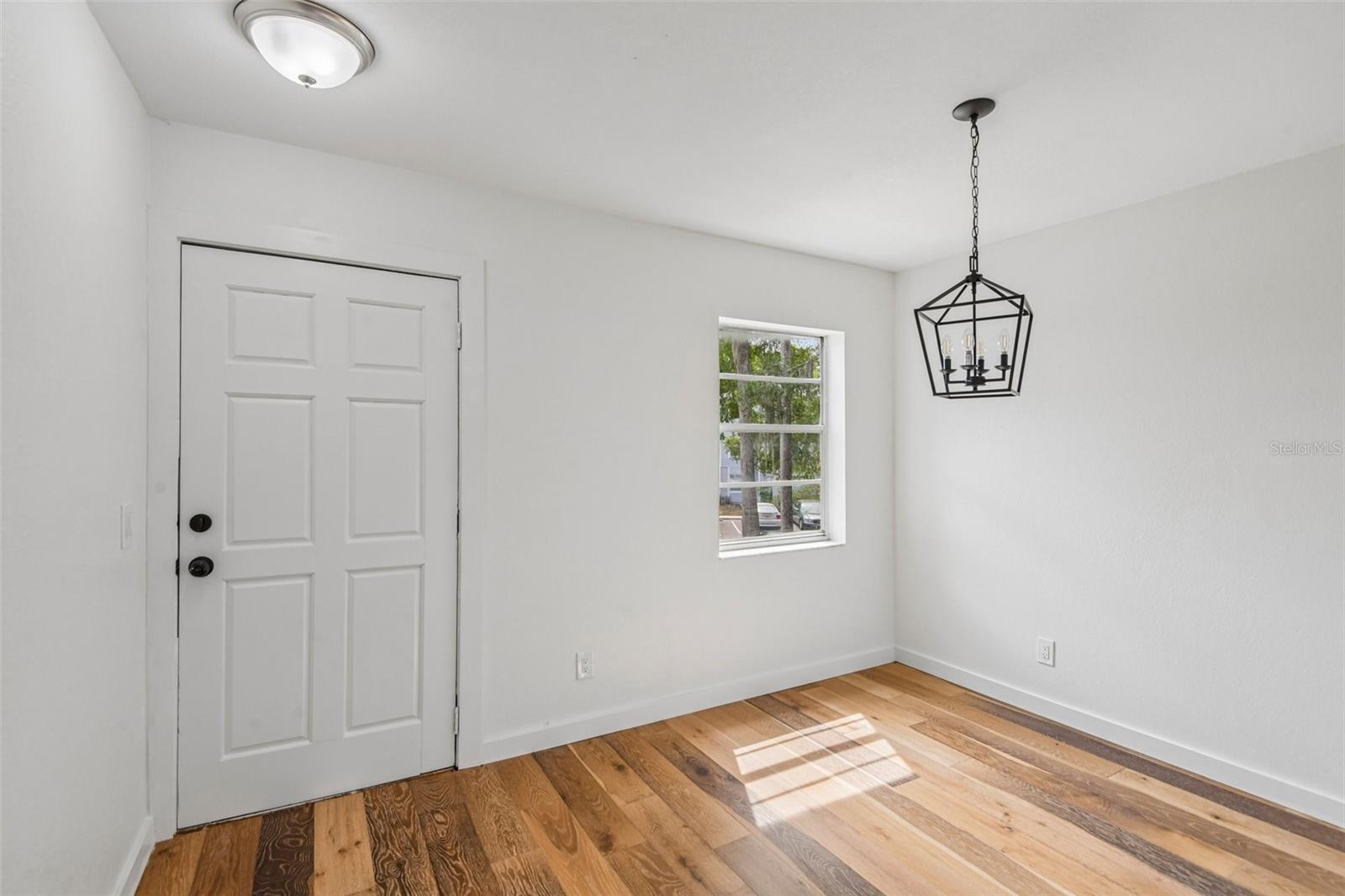 WATERSIDE CONDO III - Residential