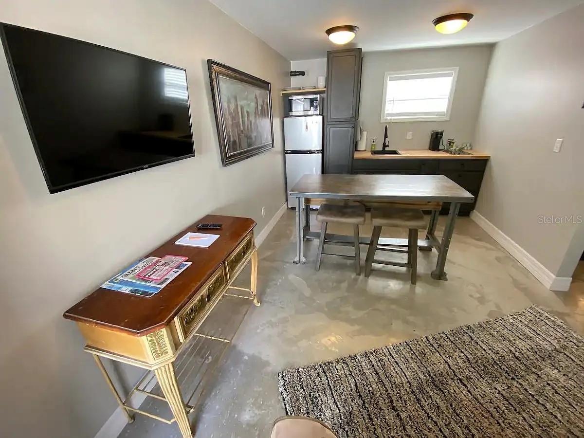 BOCA CEIGA PARK - Residential Lease