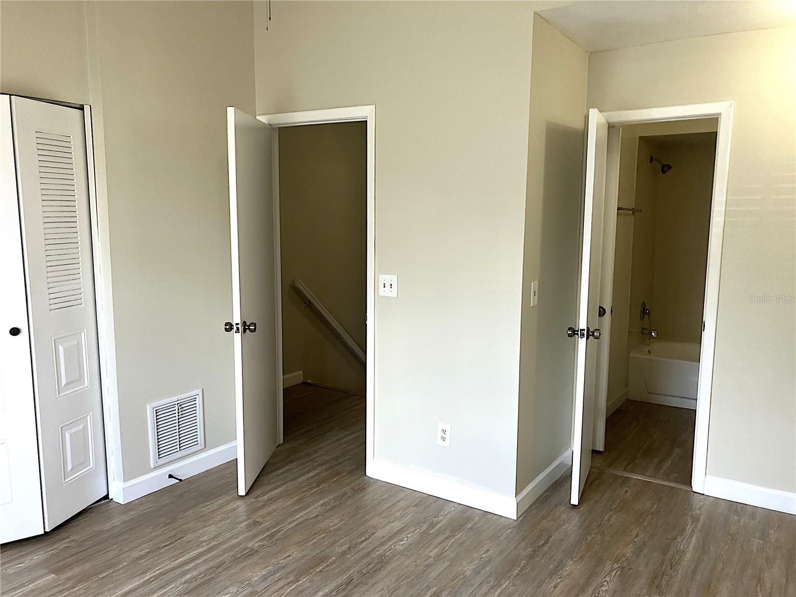 SHERIDAN WOODS A CONDO - Residential