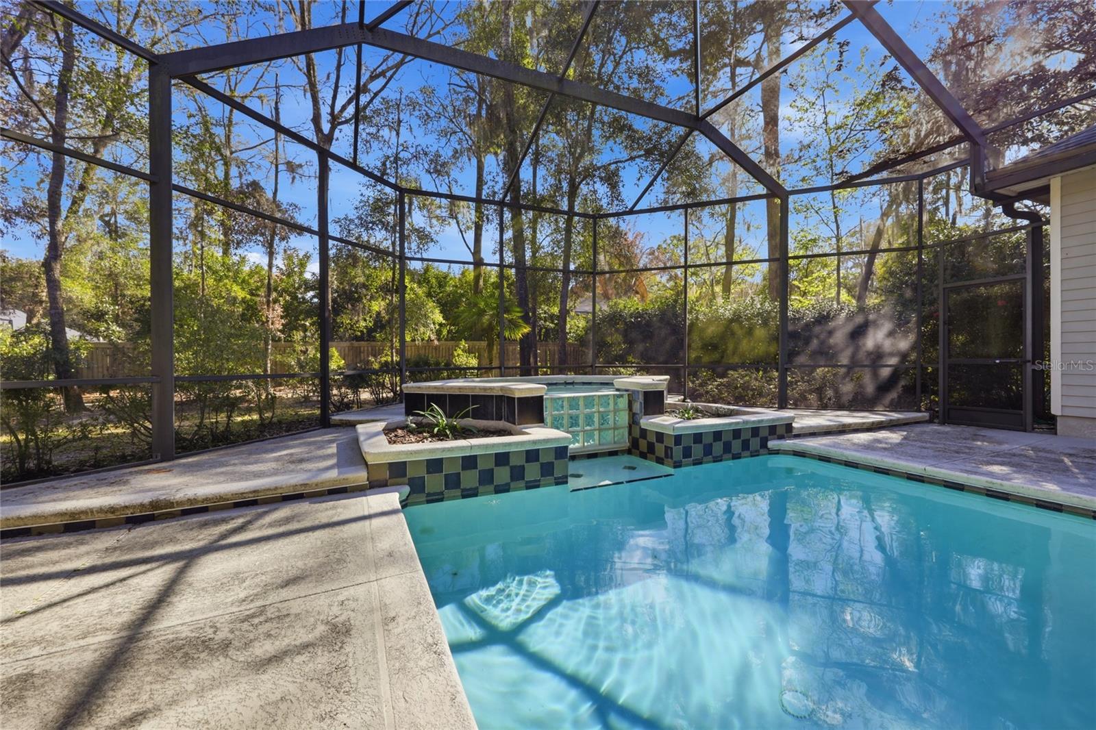 HP/SABLE POINTE - Residential