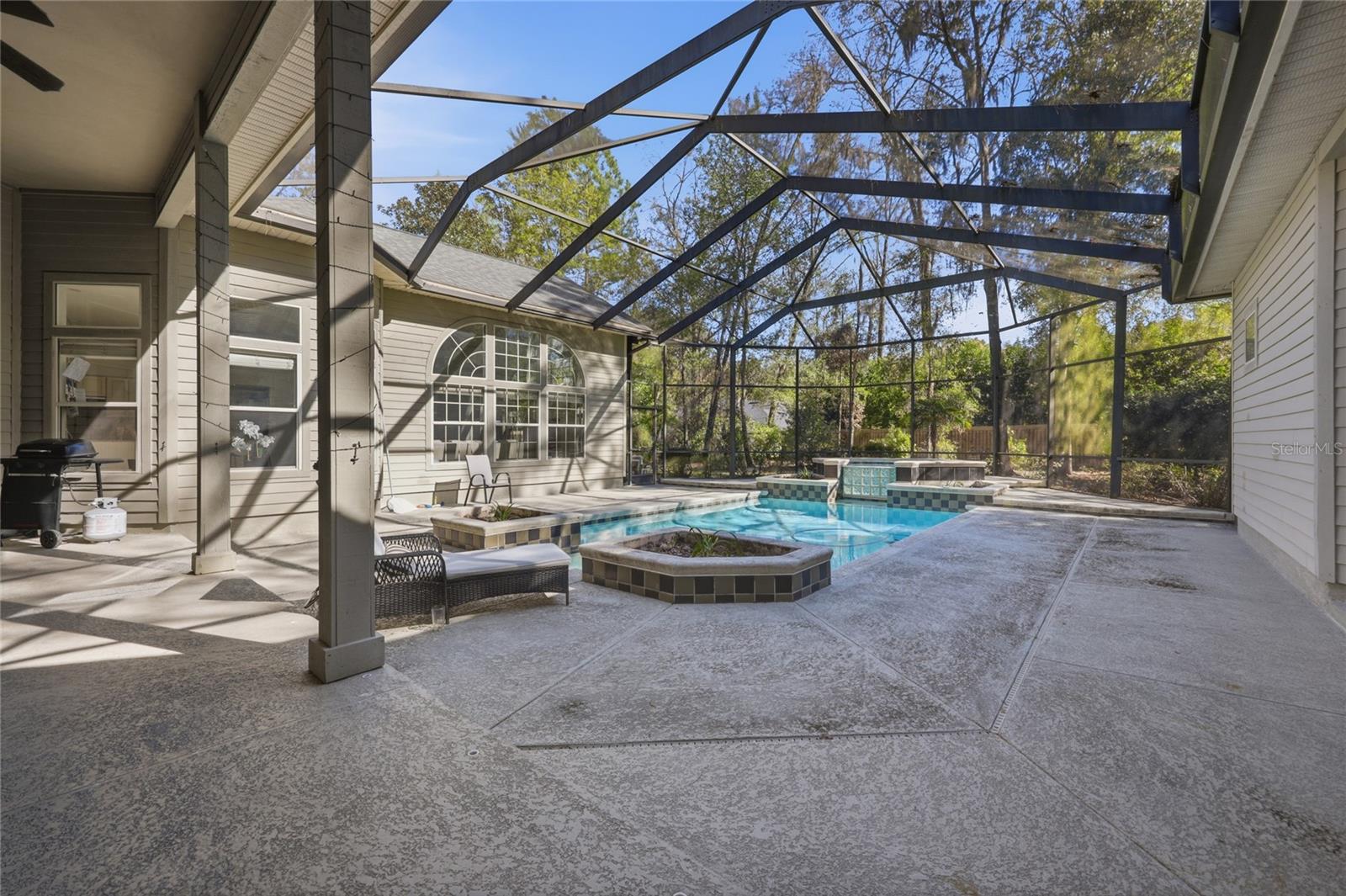 HP/SABLE POINTE - Residential