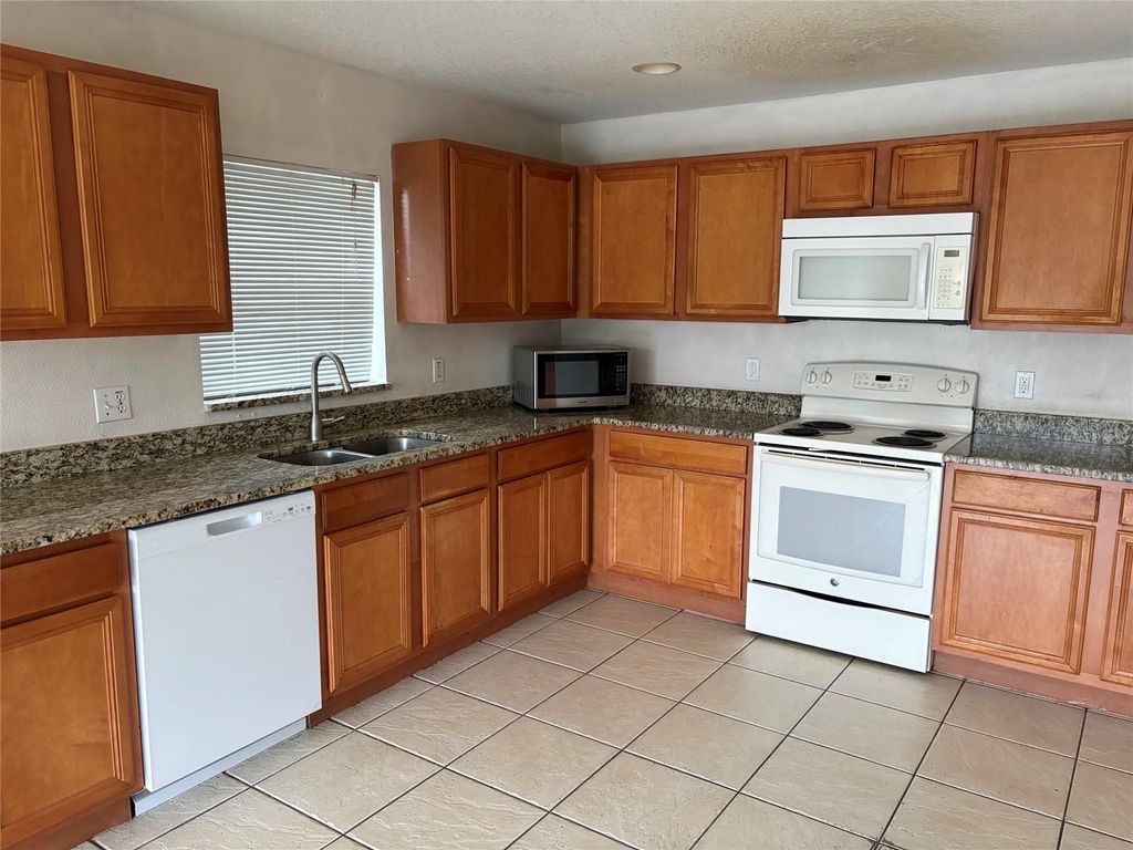 Photo of Orlando, FL 32828 (MLS # O6411600)