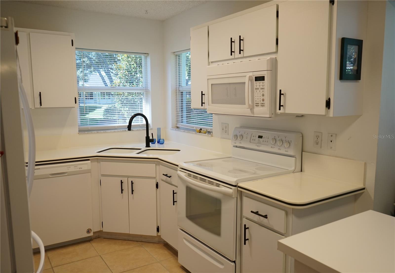 MANCHESTER 1 CONDO PH - Residential