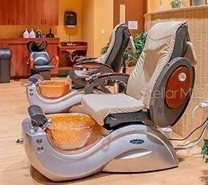 MANCHESTER 1 CONDO PH - Residential