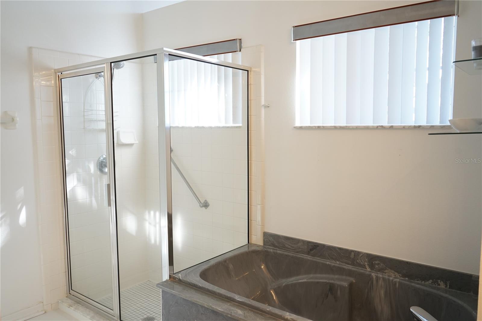 MANCHESTER 1 CONDO PH - Residential