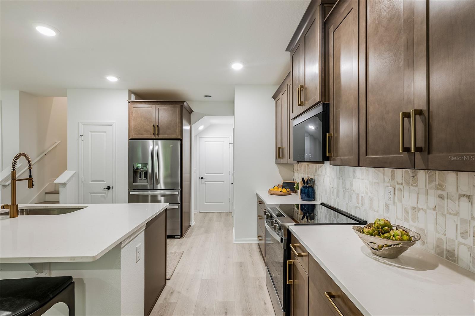 TOWNS AT GREENLEAF - Residential