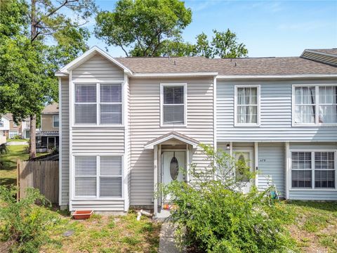 Photo of 477 Green Spring Circle, Winter Springs, FL 32708 (MLS # O6401530)