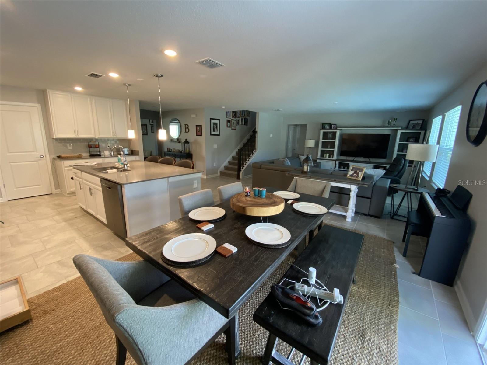 STONEYBROOK HILLS - Residential