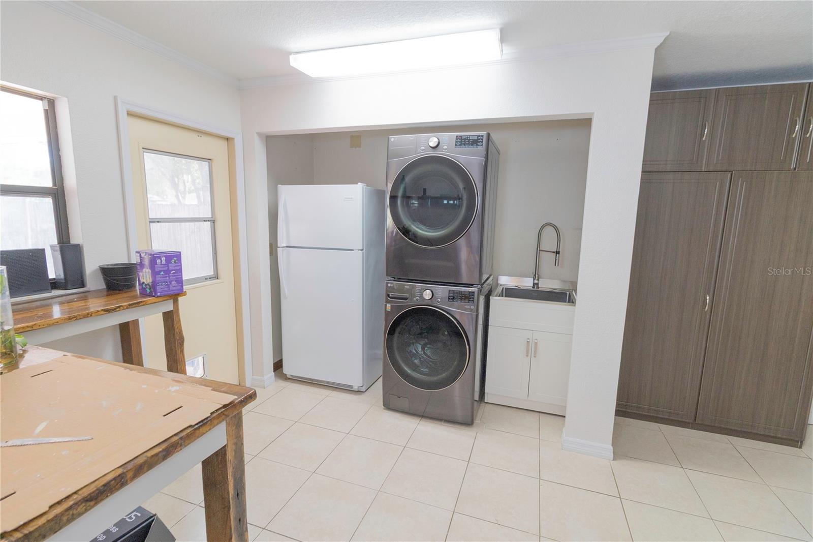 BLOOMINGDALE SEC D UNIT - Residential