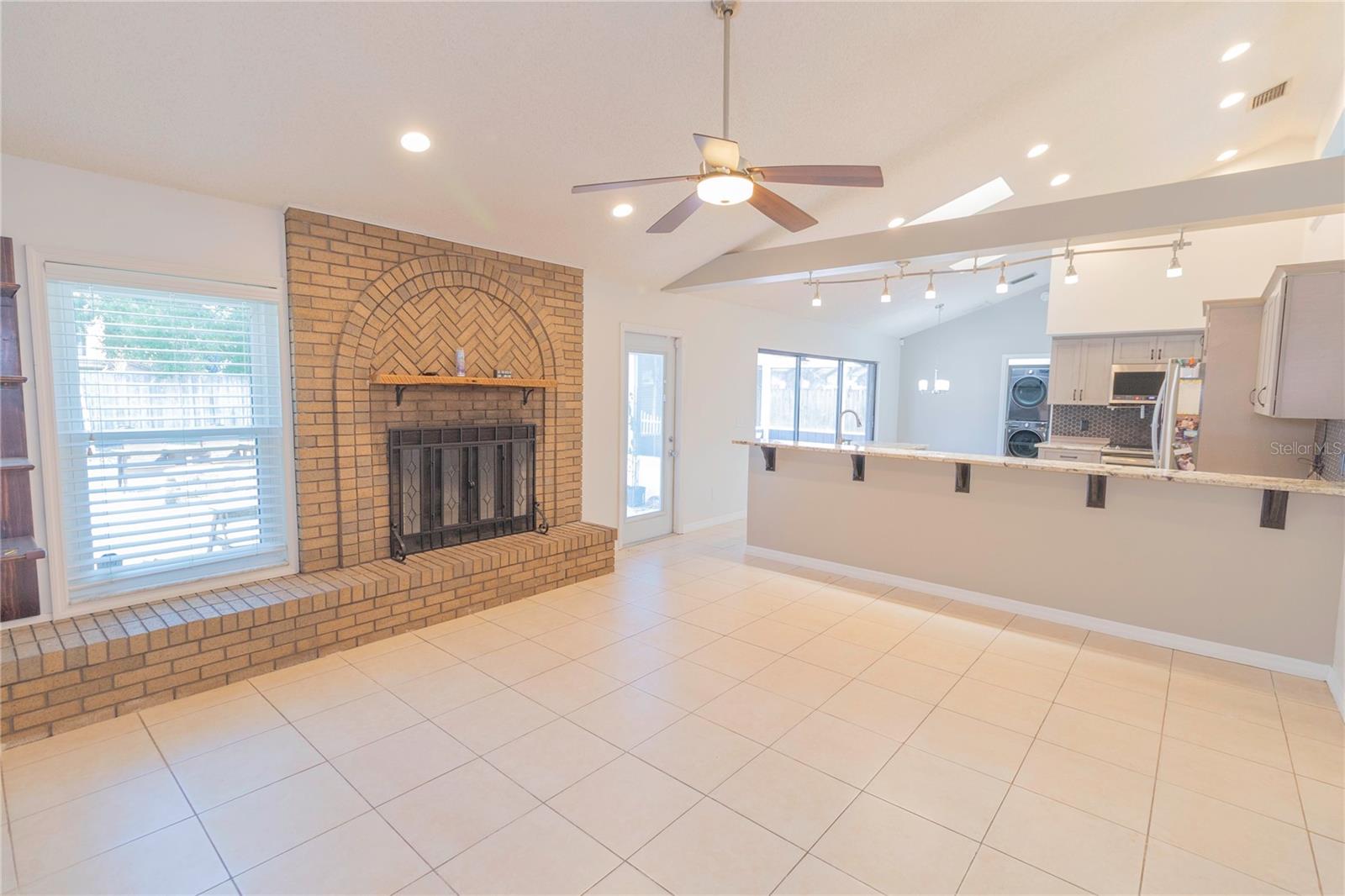 BLOOMINGDALE SEC D UNIT - Residential