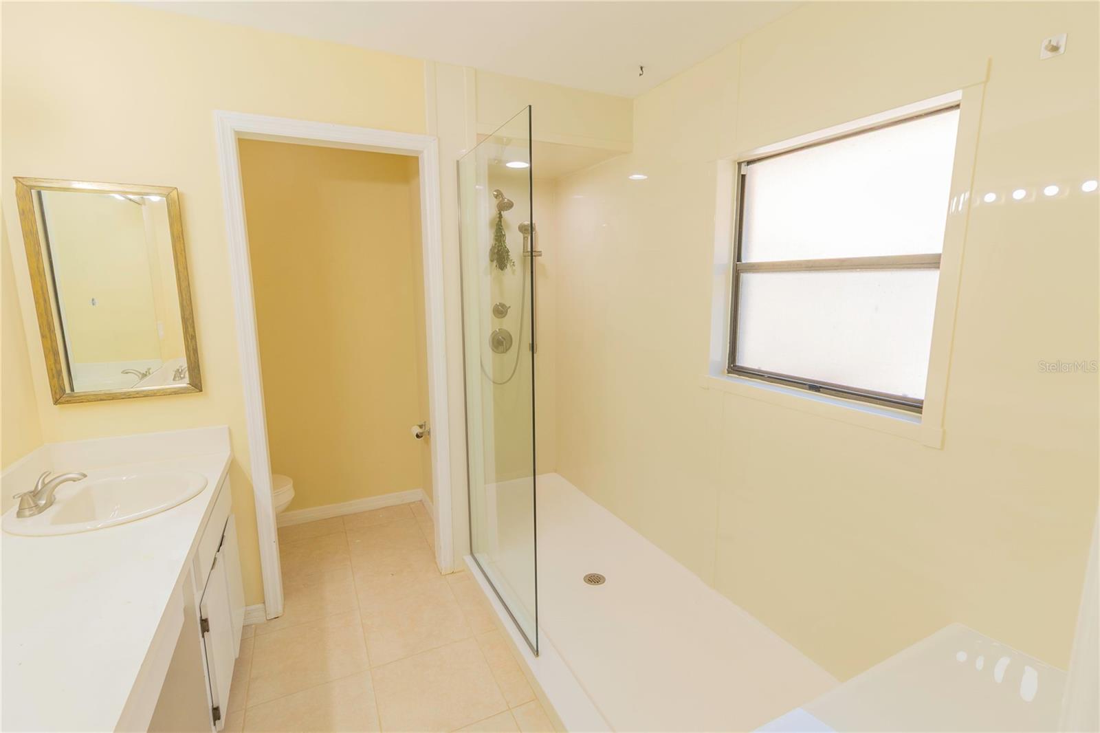 BLOOMINGDALE SEC D UNIT - Residential