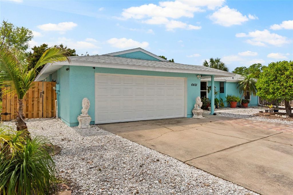 Photo of 6401 36th Avenue W, Bradenton, FL 34209 (MLS # A4688154)