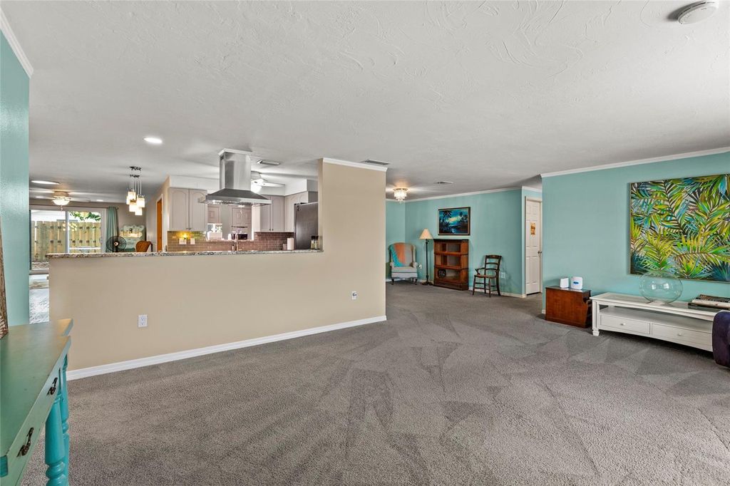 Photo of 6401 36th Avenue W, Bradenton, FL 34209 (MLS # A4688154)