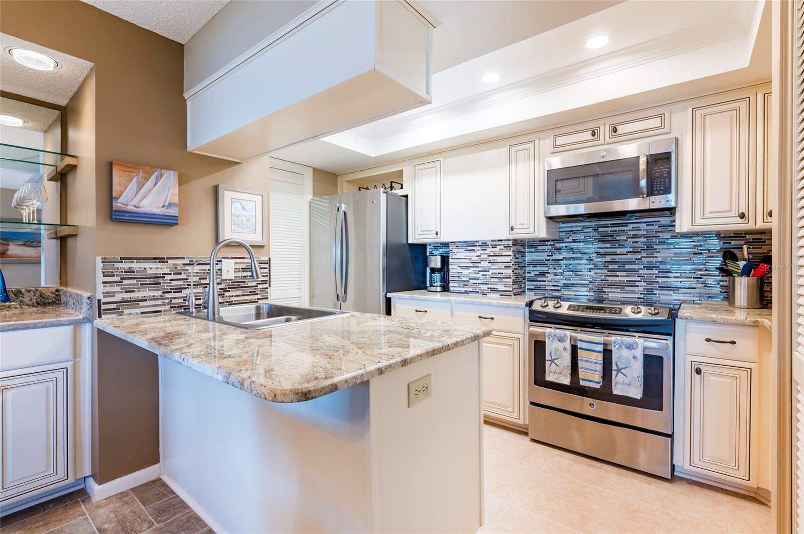 HARBORAGE CONDO BELLEAIR BEACH - Residential