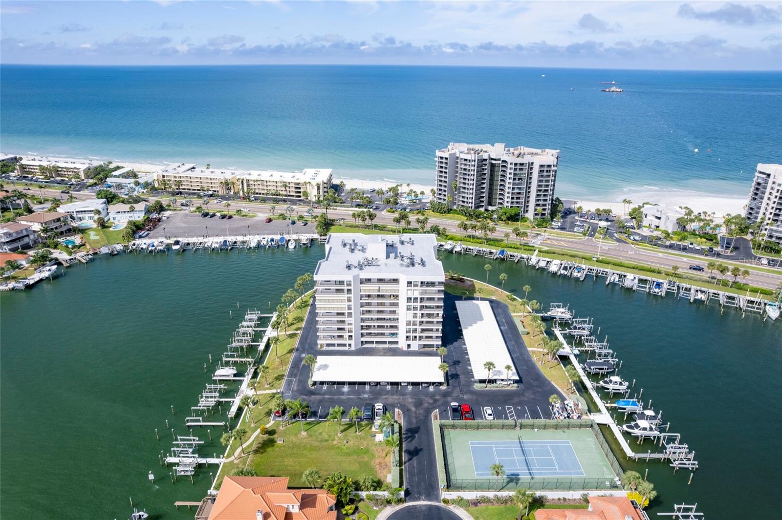 HARBORAGE CONDO BELLEAIR BEACH - Residential