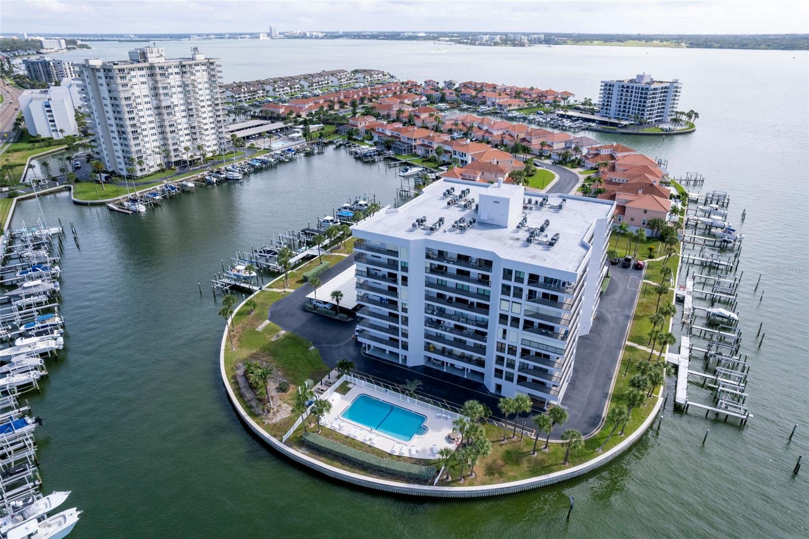HARBORAGE CONDO BELLEAIR BEACH - Residential