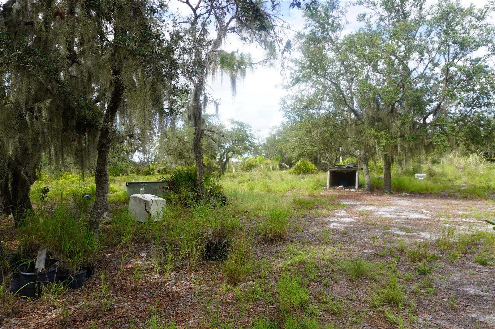 LAKE WALES ESTATES - Land