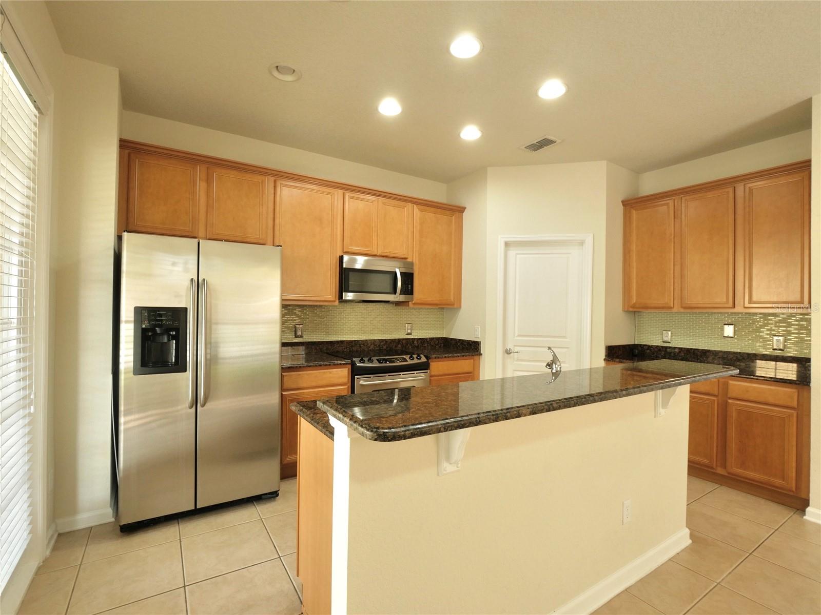 LAKE SAWYER SOUTH PH 03 - Residential Lease