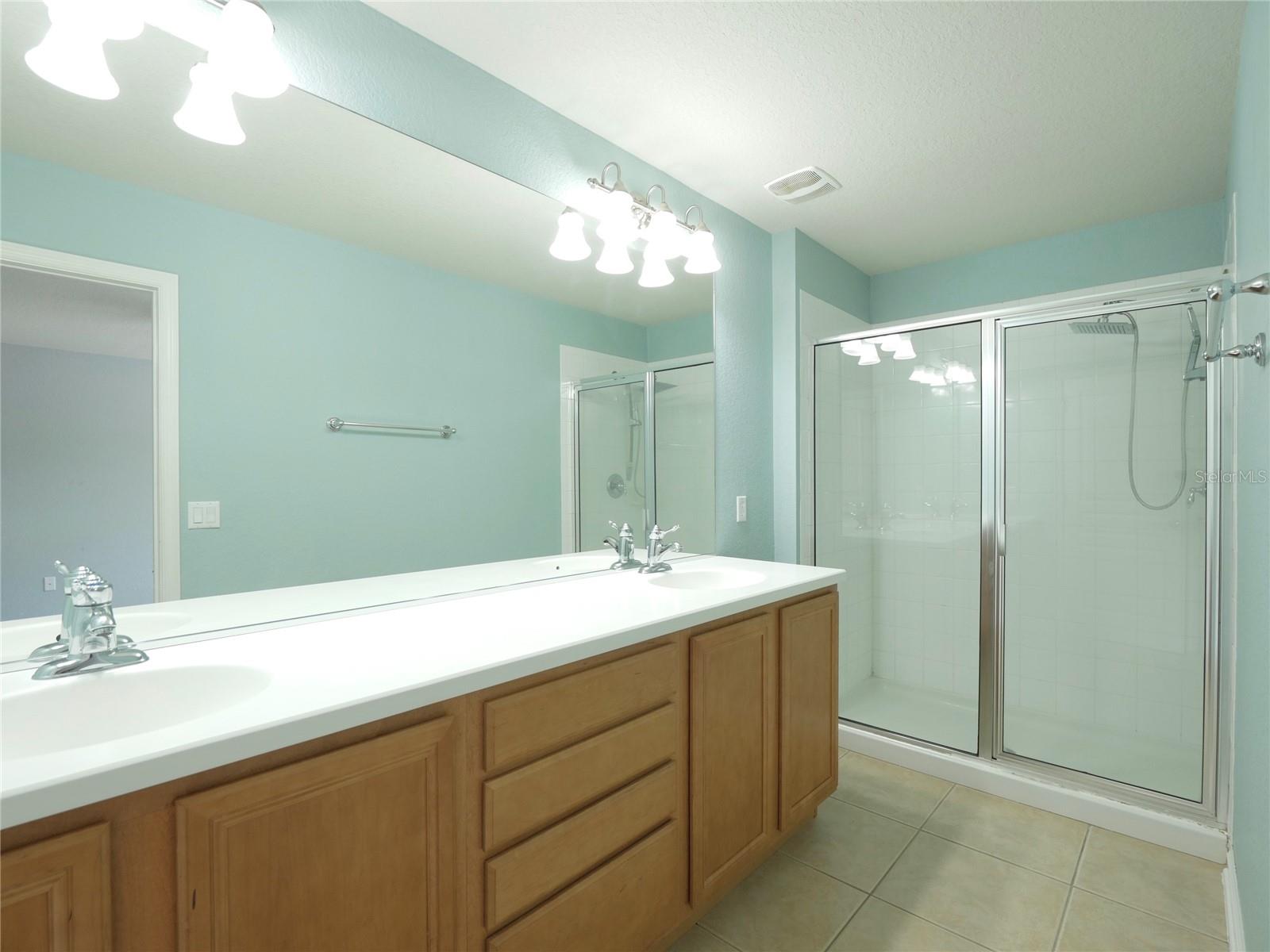 LAKE SAWYER SOUTH PH 03 - Residential Lease