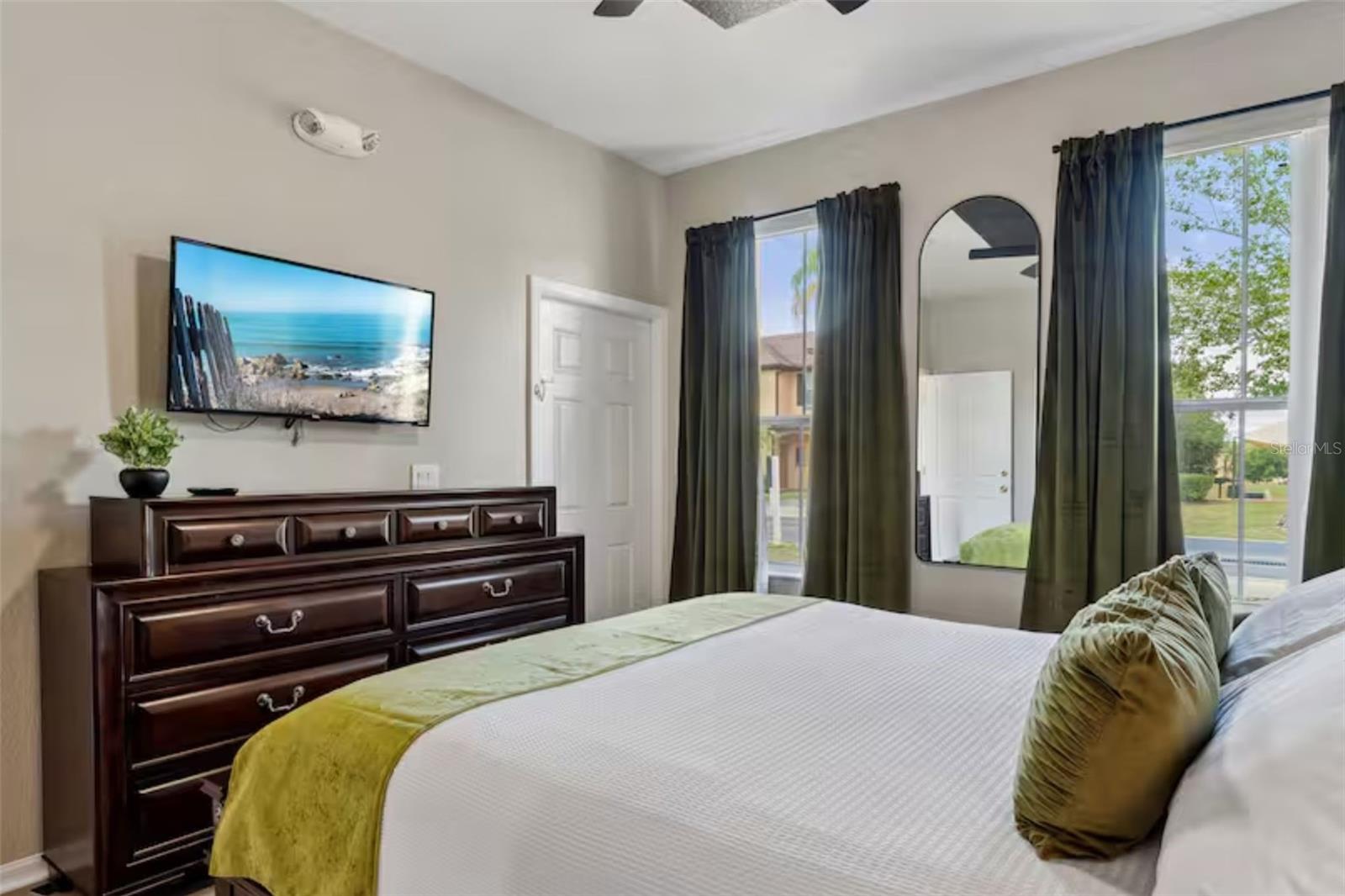 REGAL PALMS AT HIGHLAND RESERVE PH 05 - Residential