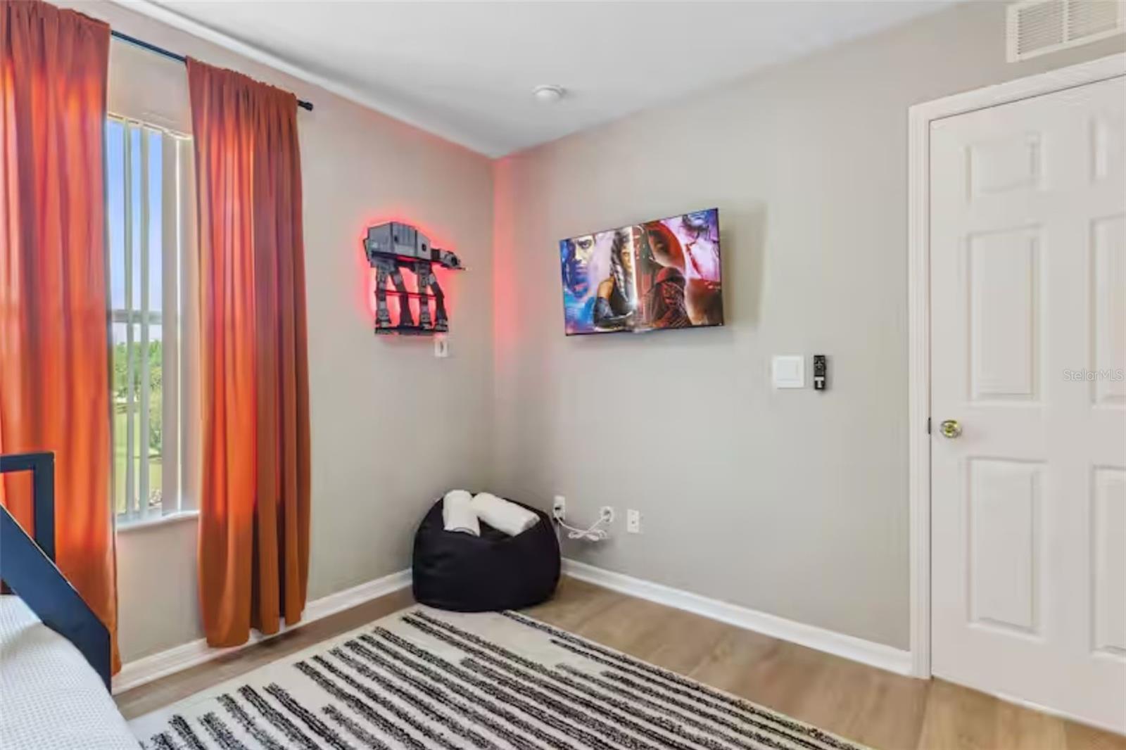 REGAL PALMS AT HIGHLAND RESERVE PH 05 - Residential