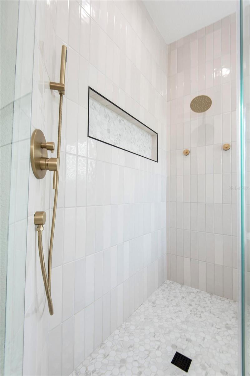 PLANTATION PALMS PH 06 - Residential