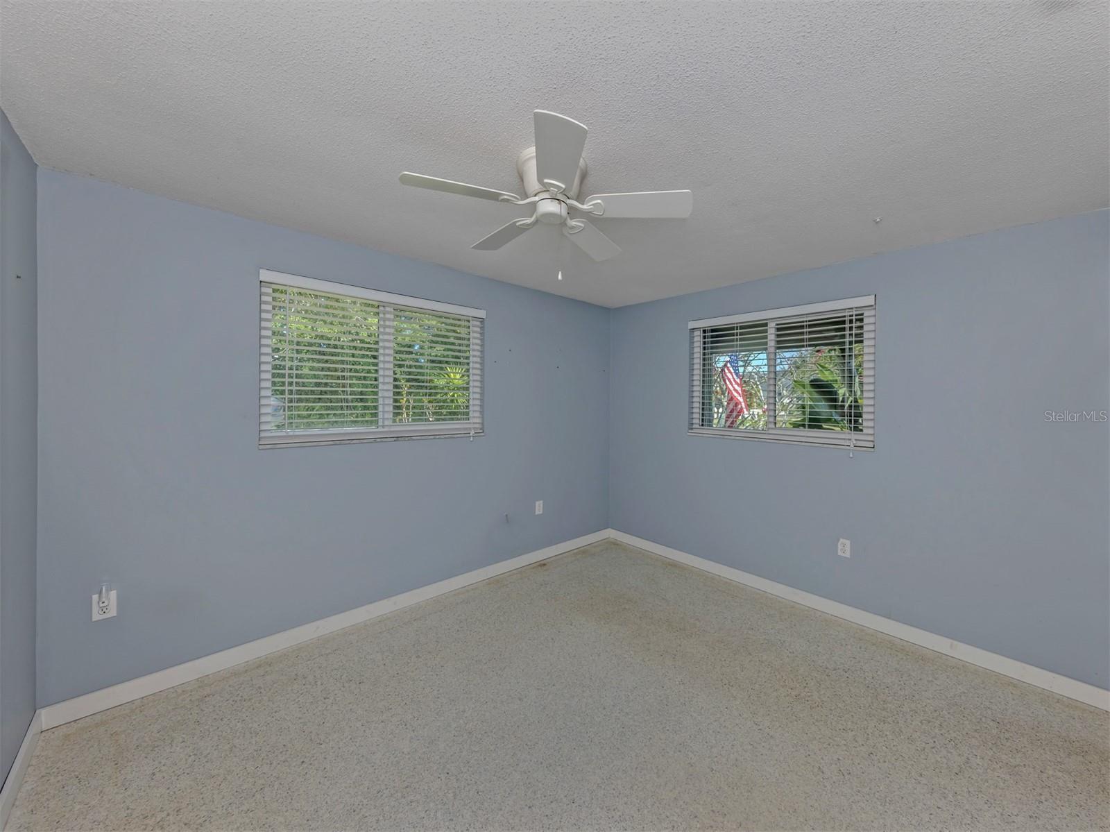 SOUTH VENICE - Residential