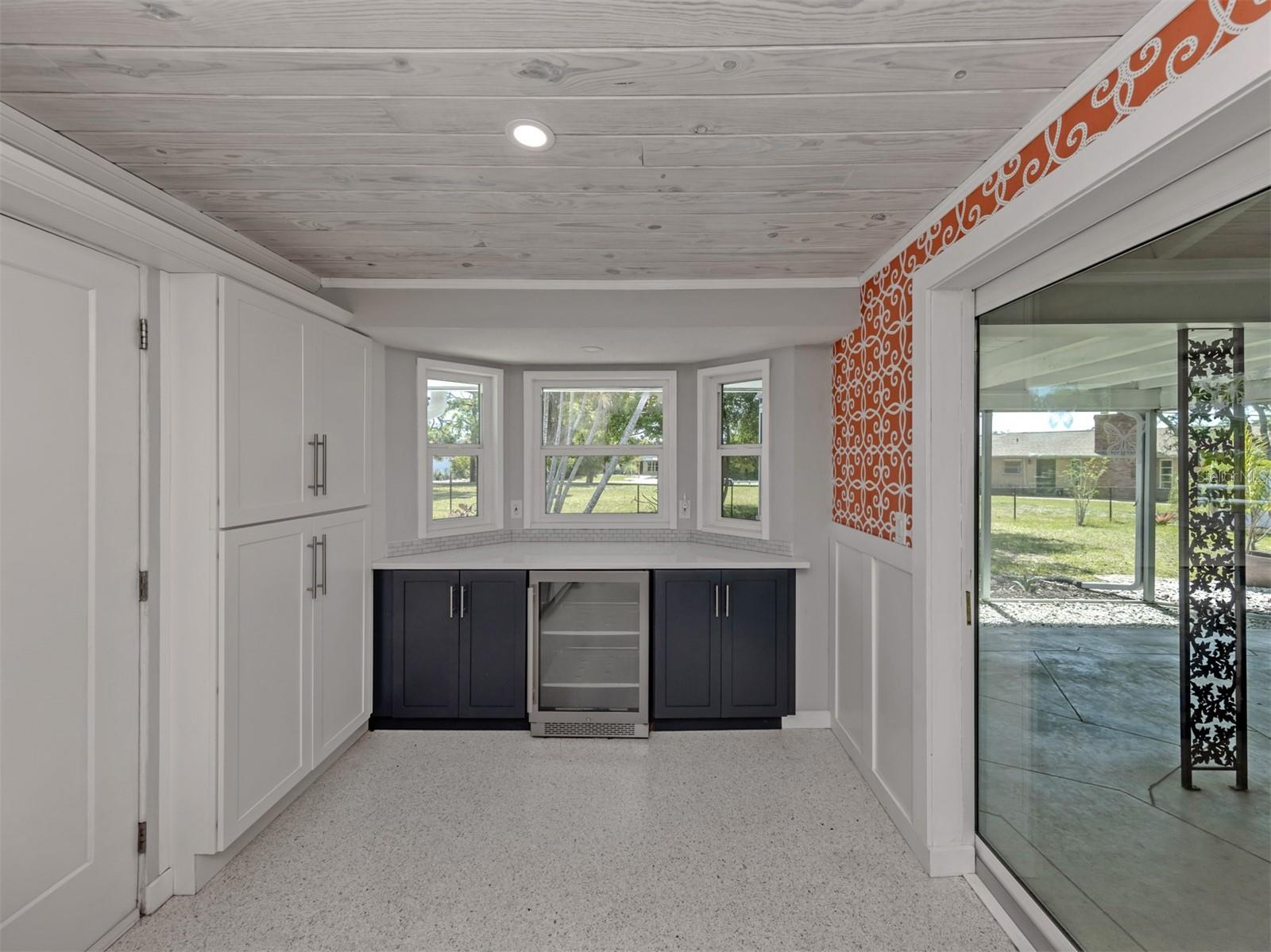 SOUTH VENICE - Residential