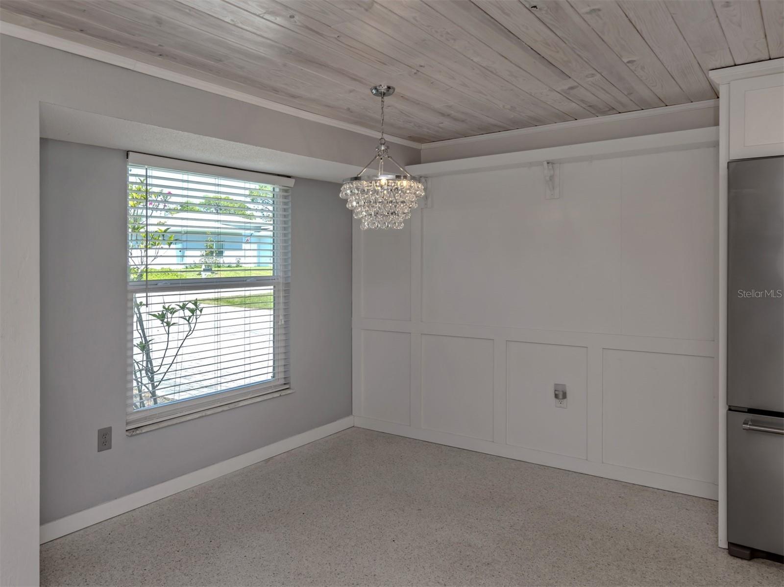 SOUTH VENICE - Residential