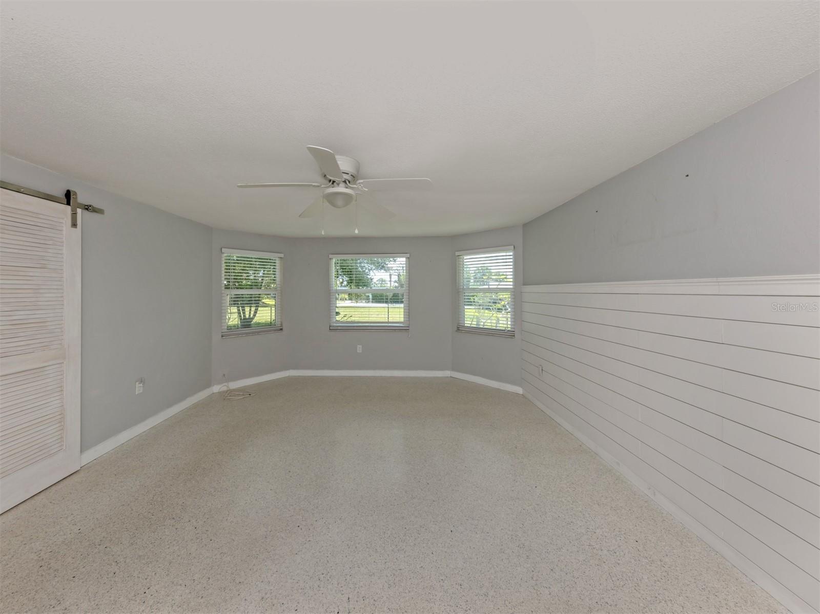 SOUTH VENICE - Residential