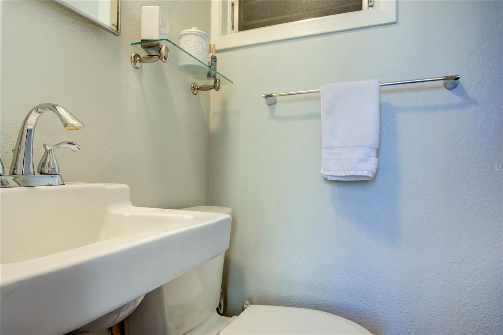 FLORI DE LEON APTS CO-OP - Residential