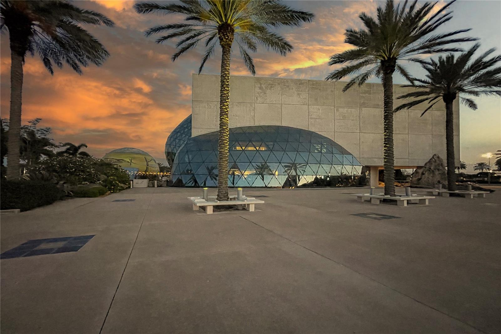 FLORI DE LEON APTS CO-OP - Residential