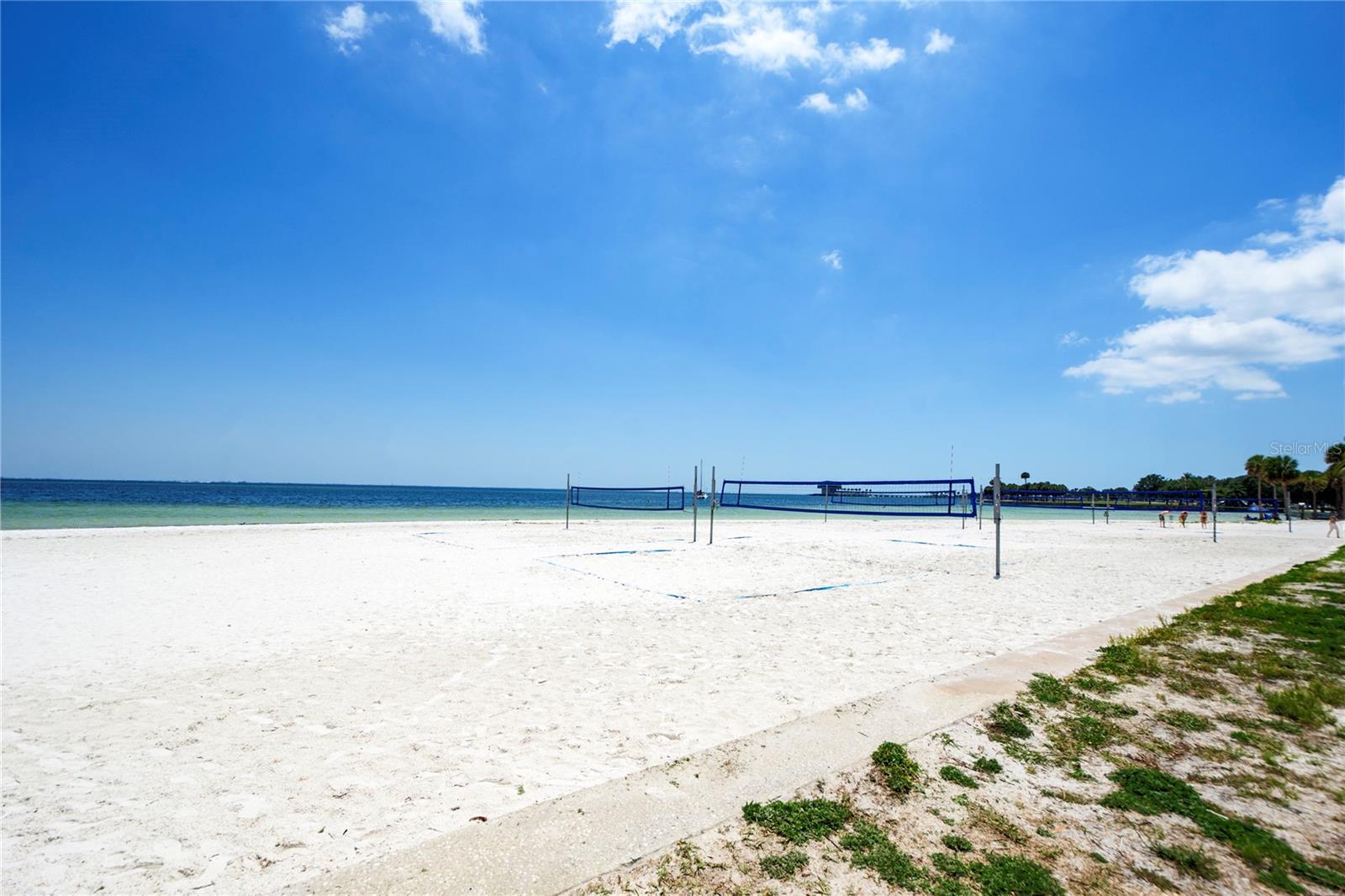 FLORI DE LEON APTS CO-OP - Residential