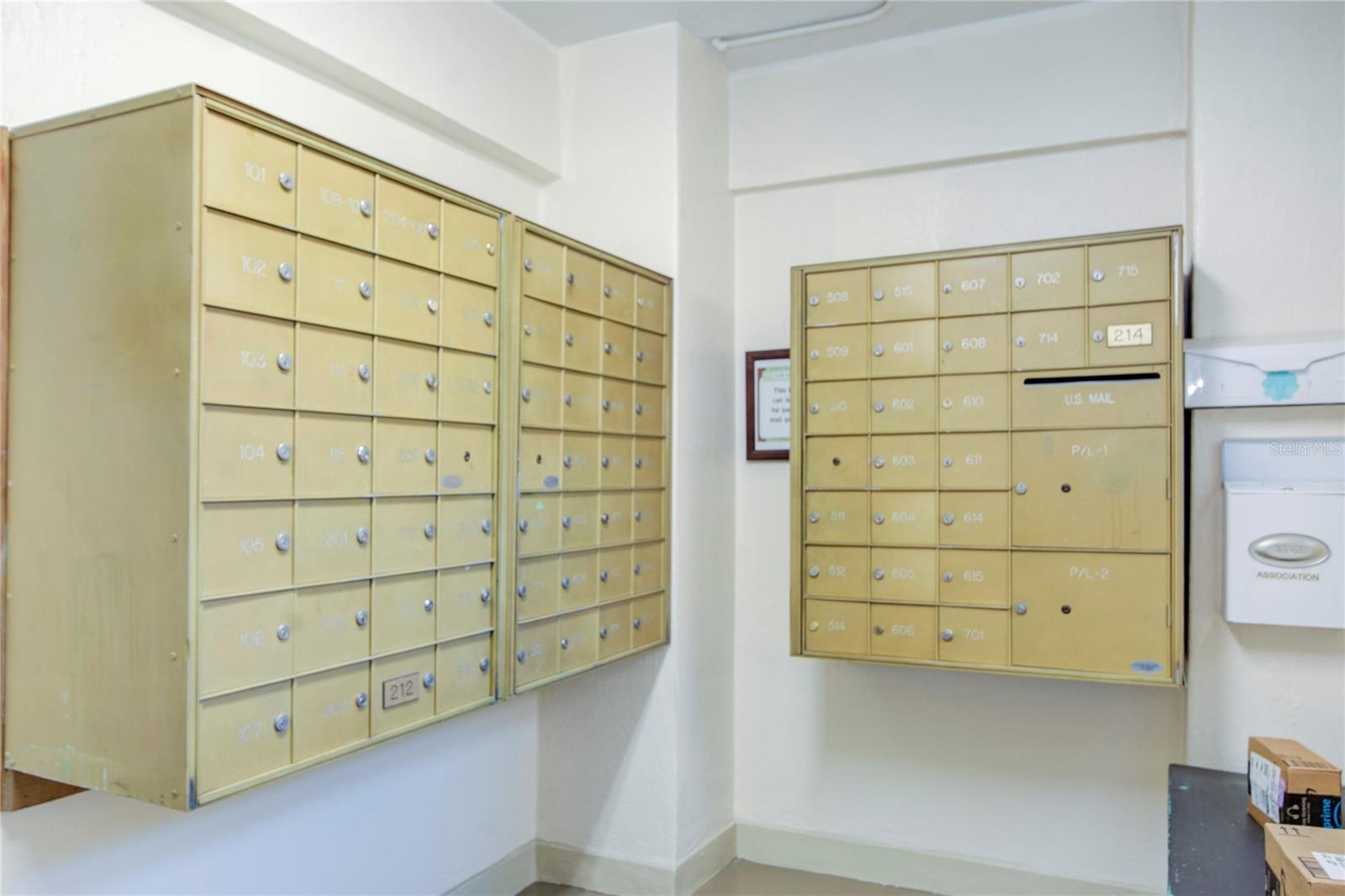 FLORI DE LEON APTS CO-OP - Residential