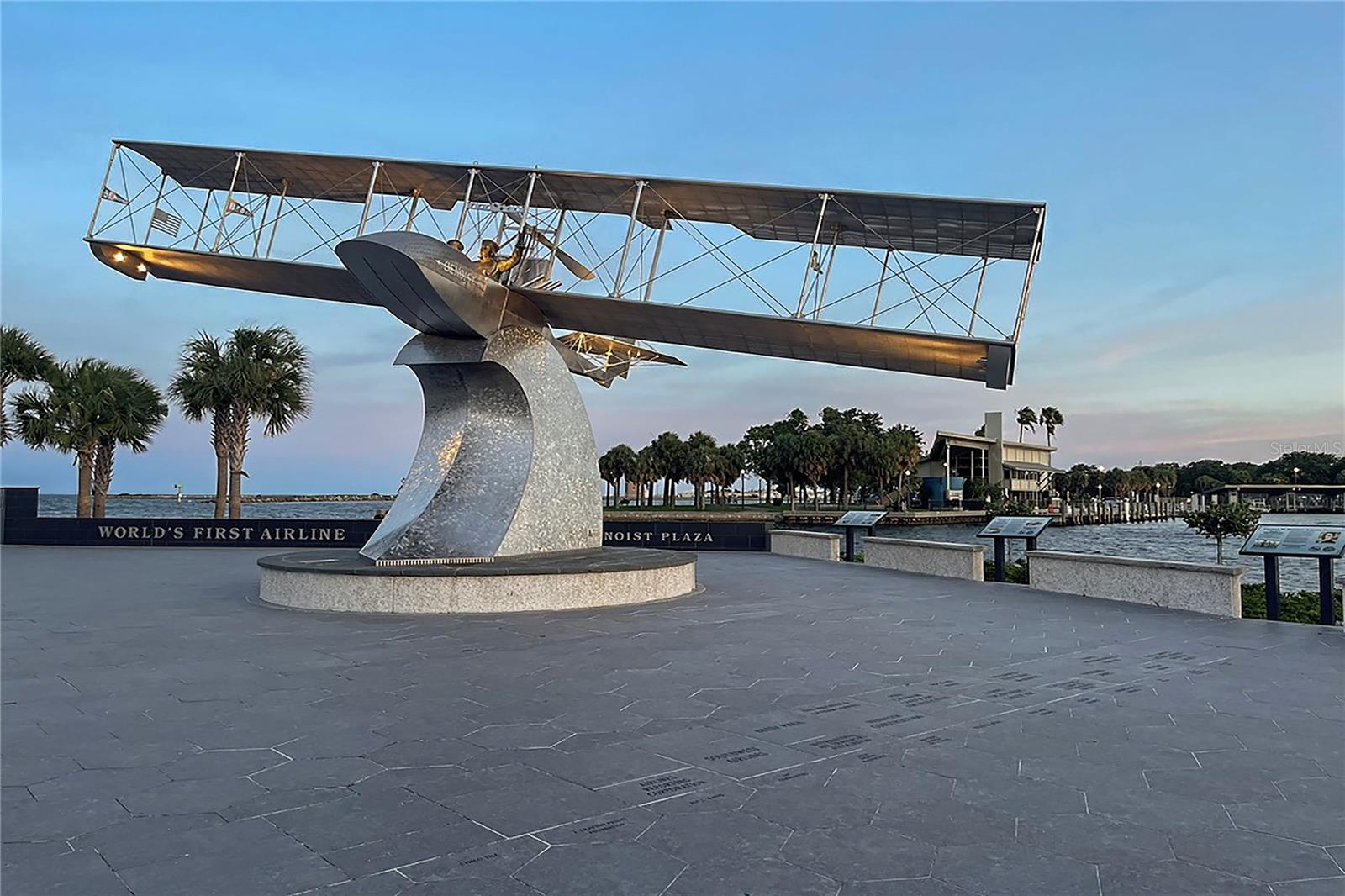 FLORI DE LEON APTS CO-OP - Residential