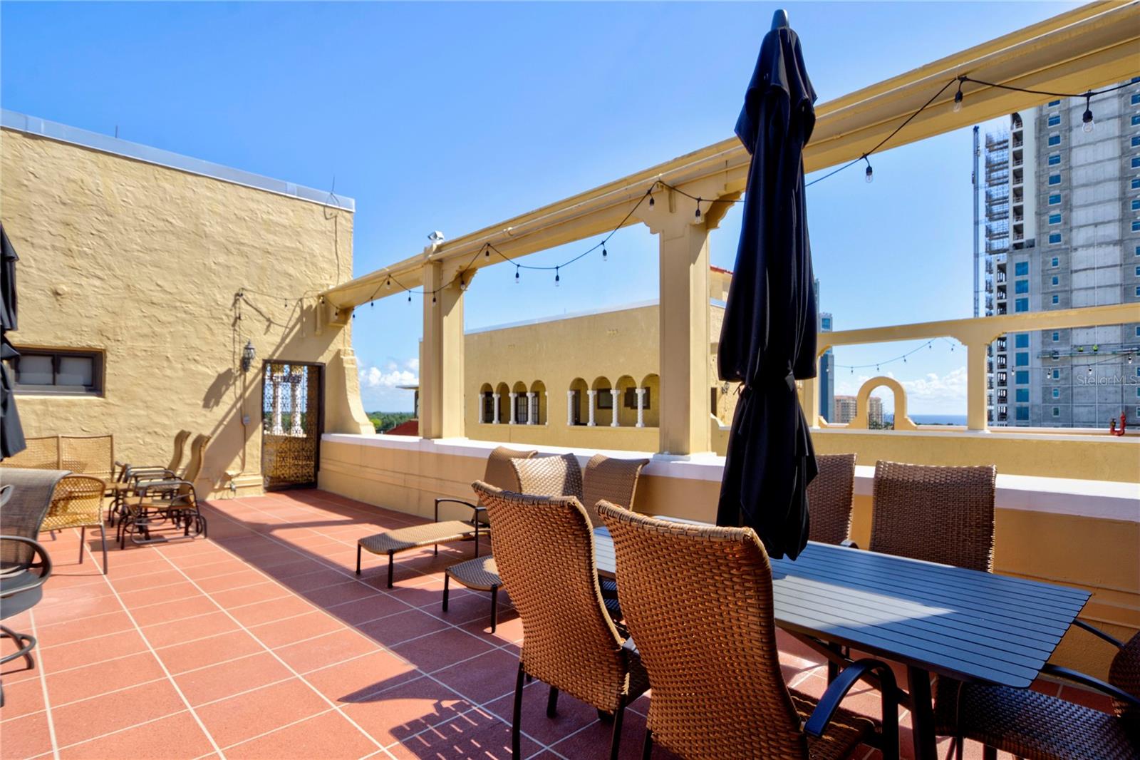 FLORI DE LEON APTS CO-OP - Residential