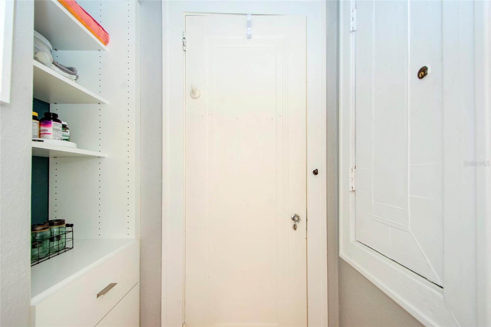 FLORI DE LEON APTS CO-OP - Residential