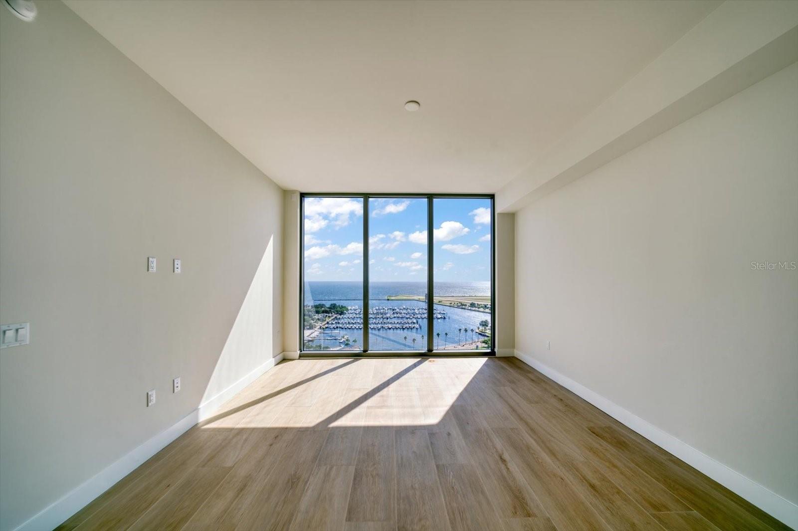 SALTAIRE ST PETERSBURG - Residential